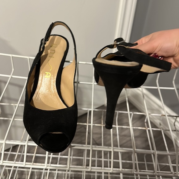 Black Unisa peep toe pumps - Picture 3 of 6